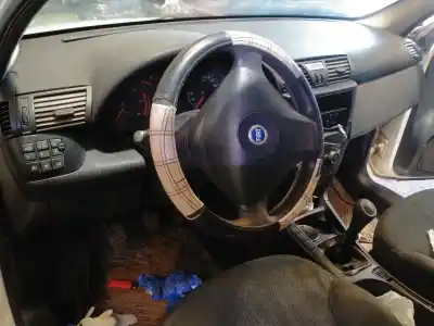Veículo de Sucata fiat stilo (192_) 1.9 jtd (192_xe1a) do ano 2003 alimentado 192a1000