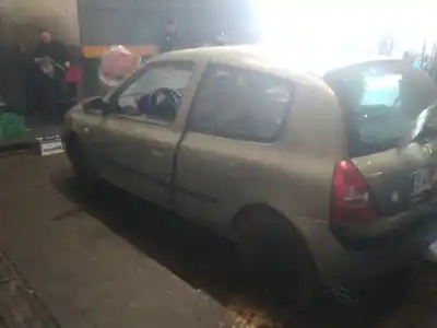 Scrapping Vehicle renault clio ii (bb_, cb_) 1.5 dci (b/cb07) of the year 2003 powered k9k