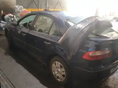 Veicolo di demolizione renault laguna ii (bg0/1_) 1.9 dci (bg0r, bg0e) dell'anno 2003 alimentato f9q