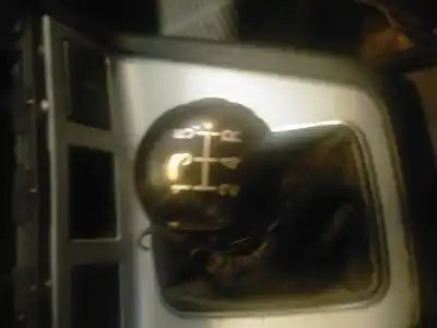 Veículo de Sucata ford mondeo iii sedán (b4y) 1.8 16v do ano 2004 alimentado chba,chbb