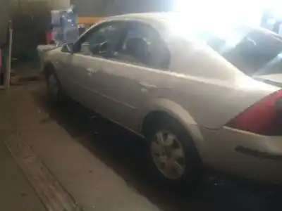 Veículo de Sucata ford mondeo iii sedán (b4y) 1.8 16v do ano 2004 alimentado chba,chbb