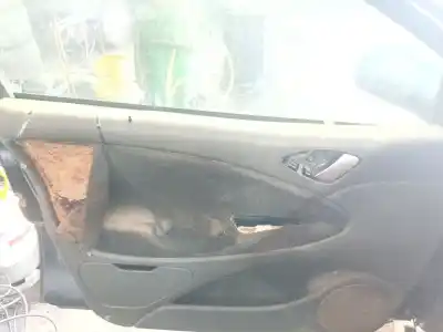 Veículo de Sucata citroen c5 i (dc_) 2.0 hdi (dcrhyb) do ano 2001 alimentado rhy