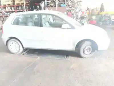 Sloopvoertuig volkswagen polo (9n_, 9a_) 1.9 sdi van het jaar 2002 aangedreven asy