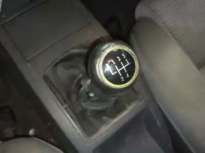 Sloopvoertuig volkswagen polo (9n_, 9a_) 1.9 sdi van het jaar 2002 aangedreven asy