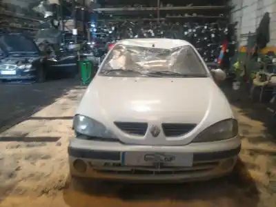Veículo de Sucata renault megane i (ba0/1_) 1.9 dti (ba1u) do ano 2002 alimentado f9q744