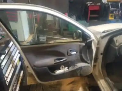 Veículo de Sucata renault megane i (ba0/1_) 1.9 dti (ba1u) do ano 2002 alimentado f9q744