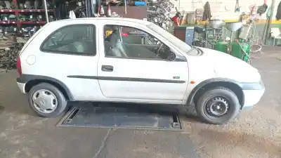 Veicolo di demolizione opel corsa b (s93) 1.7 d (f08, f68, m68) dell'anno 1998 alimentato x17d