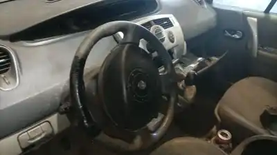 Здавання транспортного засобу renault grand scénic ii (jm0/1_) 1.9 dci (jm0g, jm12, jm1g, jm2c) року 2004 потужний f9q812