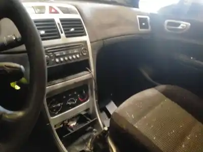 Veículo de Sucata peugeot 307 (3a/c) 1.6 hdi do ano 2005 alimentado 9hx