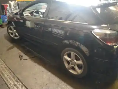 Veículo de Sucata opel astra h gtc (a04) 1.9 cdti (l08) do ano 2006 alimentado z19dt