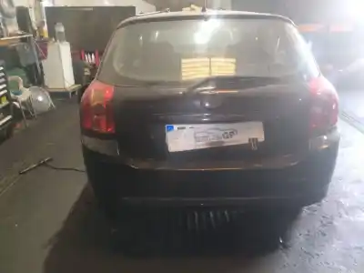 Vehicul casat TOYOTA COROLLA (_E12_)  al anului 2004 alimentat 1CDFTV