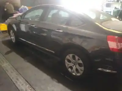 Veículo de Sucata citroen c5 iii (rd_) 2.0 hdi 140 do ano 2010 alimentado rhf