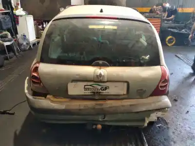 Veículo de Sucata renault clio ii (bb_, cb_) 1.2 16v (bb05, bb0w, bb11, bb27, bb2t, bb2u, bb2v, cb05,... do ano 2002 alimentado d4f