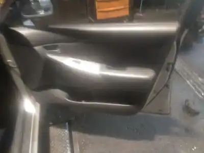 Veicolo di demolizione toyota corolla (_e12_) 2.0 d-4d (cde120r_, cde120l_) dell'anno 2002 alimentato 1cdftv