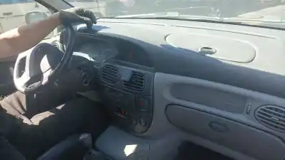 Hurda Aracı renault scénic i monospace (ja0/1_, fa0_) 1.9 dci (ja05, ja1f) yılın 2002 güçlü f9q