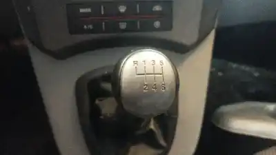 Здавання транспортного засобу kia carens iii monospace (un) 2.0 crdi 140 року 2007 потужний d4ea
