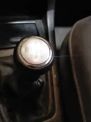 Veicolo di demolizione peugeot 406 (8b) 2.0 hdi 110 dell'anno 2000 alimentato rhz