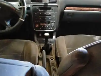 Veicolo di demolizione peugeot 406 (8b) 2.0 hdi 110 dell'anno 2000 alimentato rhz
