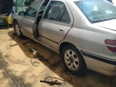 Veicolo di demolizione peugeot 406 (8b) 2.0 hdi 110 dell'anno 2000 alimentato rhz