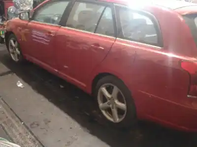 Veículo de Sucata toyota avensis ranchera familiar (_t25_) 2.2 d-4d (adt251_) do ano 2007 alimentado 2adftv