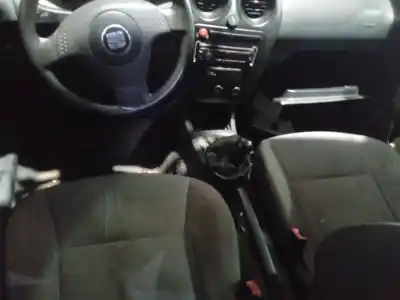 Scrapping Vehicle seat ibiza iii (6l1) 1.9 sdi of the year 2003 powered asy