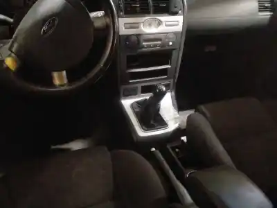 Veicolo di demolizione FORD MONDEO III (B5Y)  dell'anno 2004 alimentato HJBB