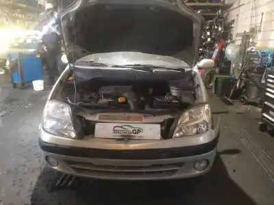 Véhicule à la ferraille renault scénic i monospace (ja0/1_, fa0_) 1.9 dti (ja0n) de l'année 2002 alimenté f9q