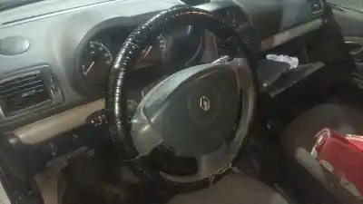 Veículo de Sucata renault clio ii (bb_, cb_) 1.5 dci (b/cb07) do ano 2005 alimentado k9k