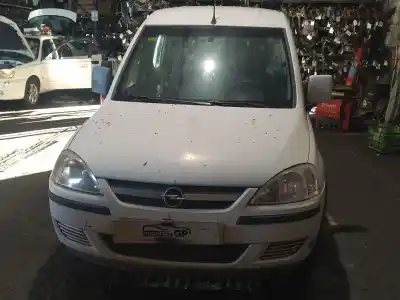 Veículo de Sucata opel combo tour 1.7 cdti 16v do ano 2004 alimentado z17dth