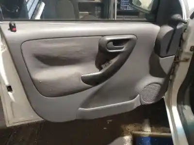 Veículo de Sucata opel combo tour 1.7 cdti 16v do ano 2004 alimentado z17dth