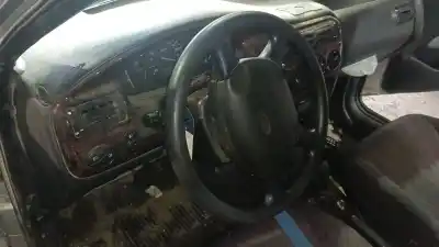 Véhicule à la ferraille ford escort vi sedán (gal, afl) 1.6 i 16v de l'année 2000 alimenté l1h