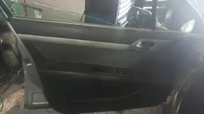 Véhicule à la ferraille peugeot 407 (6d_) 2.0 hdi 135 (6drhrh, 6drhre, 6drhrg, 6drhrj) de l'année 2004 alimenté rhr