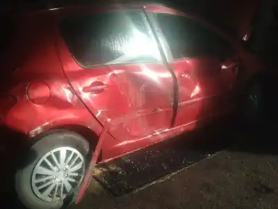 Véhicule à la ferraille PEUGEOT 307 (3A/C)  de l'année 2004 alimenté RHY