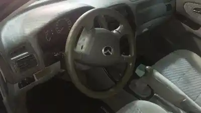 Veículo de Sucata mazda 626 v (gf) 2.0 (gfer) do ano 2001 alimentado fs