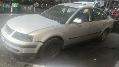 Veículo de Sucata volkswagen passat b5 (3b2) 1.9 tdi do ano 2000 alimentado atj