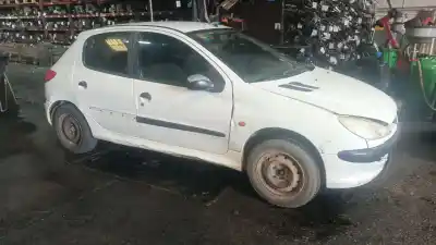 Здавання транспортного засобу peugeot 206 fastback (2a/c) 1.9 d року 1999 потужний wjz
