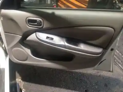 Véhicule à la ferraille nissan almera ii hatchback (n16) 1.8 de l'année 2001 alimenté qg18de