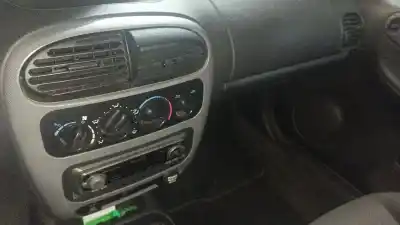 Sloopvoertuig chrysler neon ii 2.0 16v van het jaar 1999 aangedreven ecb