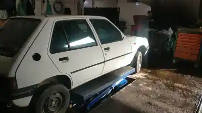 Véhicule à la ferraille PEUGEOT 205 II (20A/C)  de l'année 1997 alimenté KDX