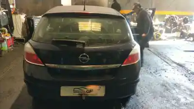 Véhicule à la ferraille opel astra h (a04) 1.7 cdti (l48) de l'année 2004 alimenté z17dth