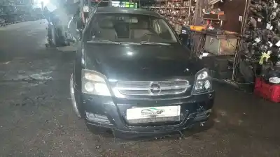 Véhicule à la ferraille opel vectra c gts (z02) 1.9 cdti (f68) de l'année 2005 alimenté z19dth