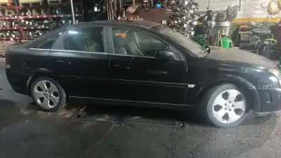 Véhicule à la ferraille opel vectra c gts (z02) 1.9 cdti (f68) de l'année 2005 alimenté z19dth