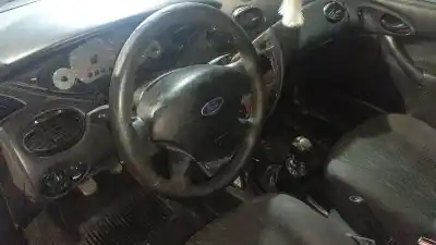 Veículo de Sucata ford focus i (daw, dbw) 1.8 turbo di / tddi do ano 2003 alimentado c9db