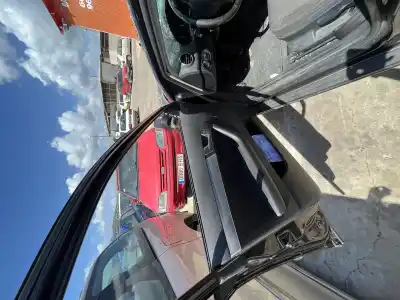 Veículo de Sucata audi a3 sportback (8p) 2.0 tdi ambiente (dpf) do ano 2007 alimentado bkd