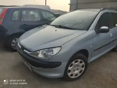 Veículo de Sucata peugeot 206 sw (2e/k) 2.0 hdi do ano 2005 alimentado rhydw10td