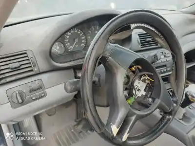 Verschrottungsfahrzeug BMW SERIE 3 BERLINA (E46) 318i des Jahres 2000 angetrieben 