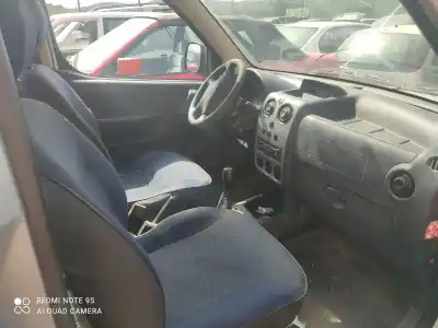 Véhicule à la ferraille peugeot partner (s2) combiespace de l'année 2006 alimenté wjy