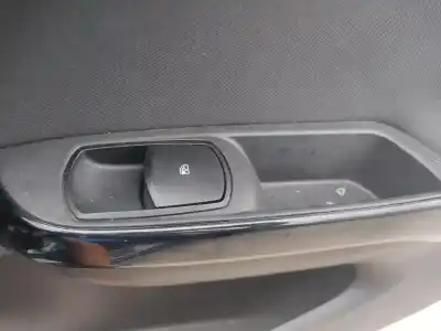 Veículo de Sucata opel corsa e business do ano 2015 alimentado b13dte