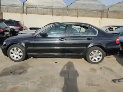 Verschrottungsfahrzeug BMW SERIE 3 BERLINA (E46) 320d des Jahres 2004 angetrieben 4D 4 D