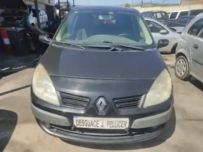 Veículo de Sucata renault scenic ii i- music do ano 2008 alimentado f9qj8